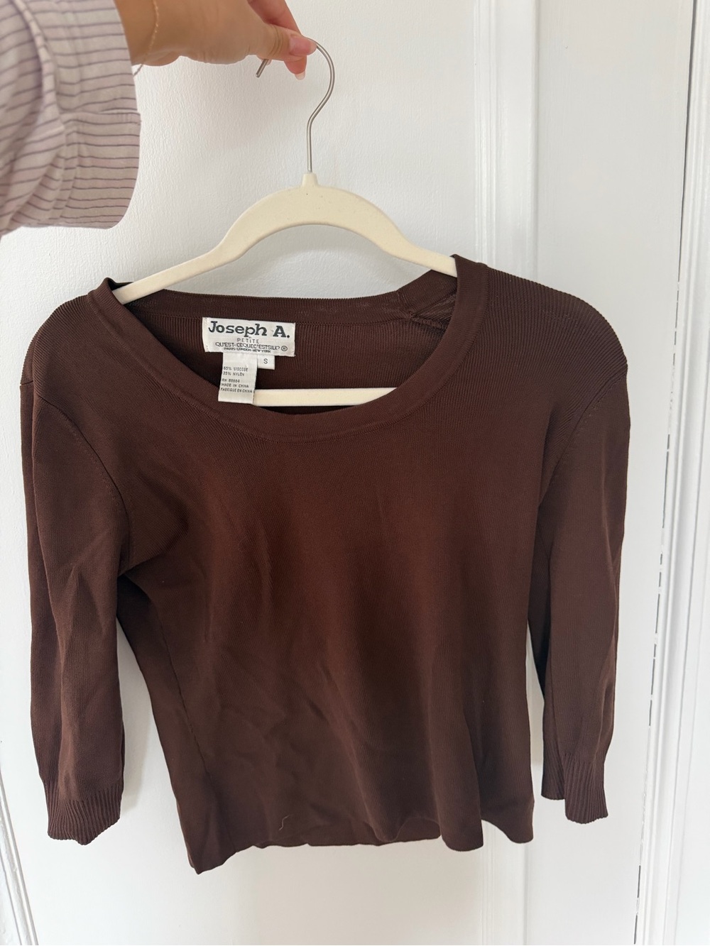 Women's Brown Crewneck 3/4 Sleeve Top